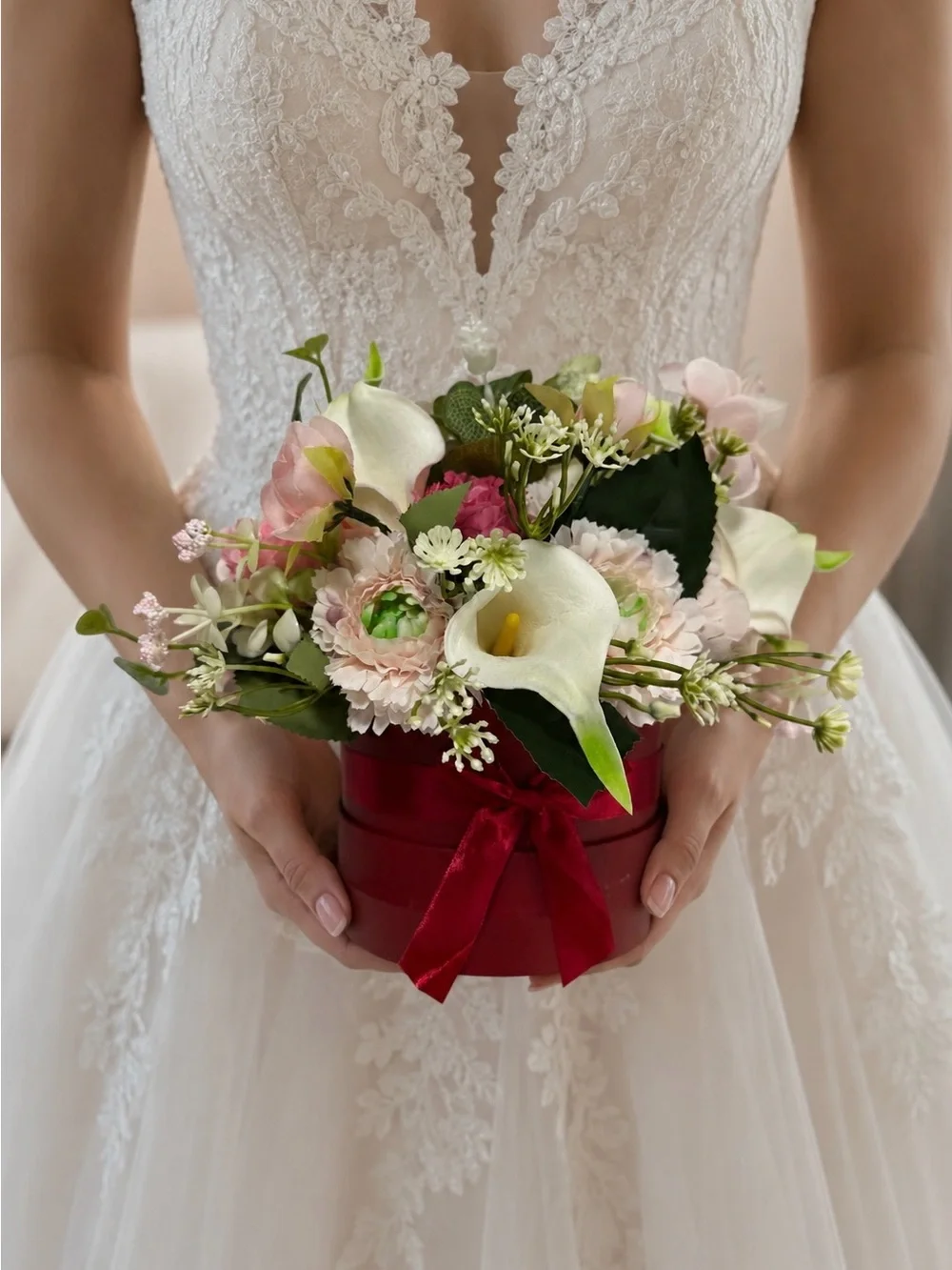 Bridal Flower Bouquet Box in Blush, White & Green